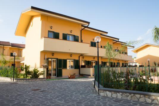 Villa con 2 Camere da Letto e con Giardino