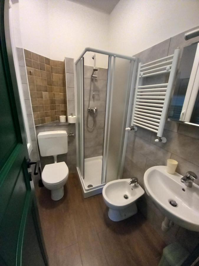 Camera Familiare con Bagno Privato