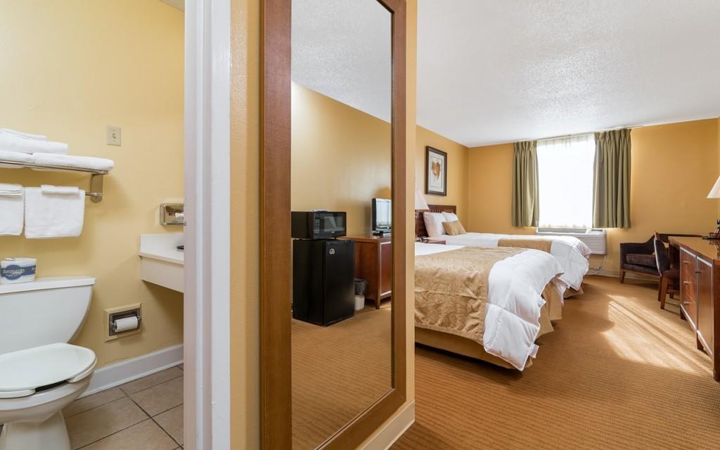 Double Room Two Double Beds Smoking