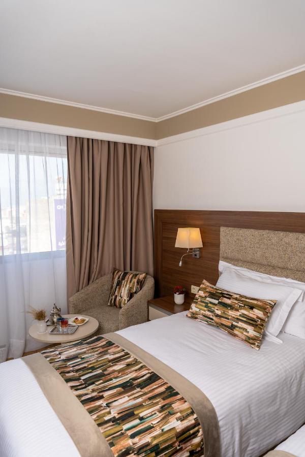 Deluxe Room Mosque View