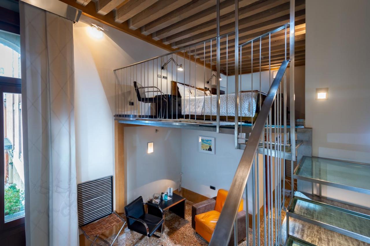 Loft,1498484716:JPEG