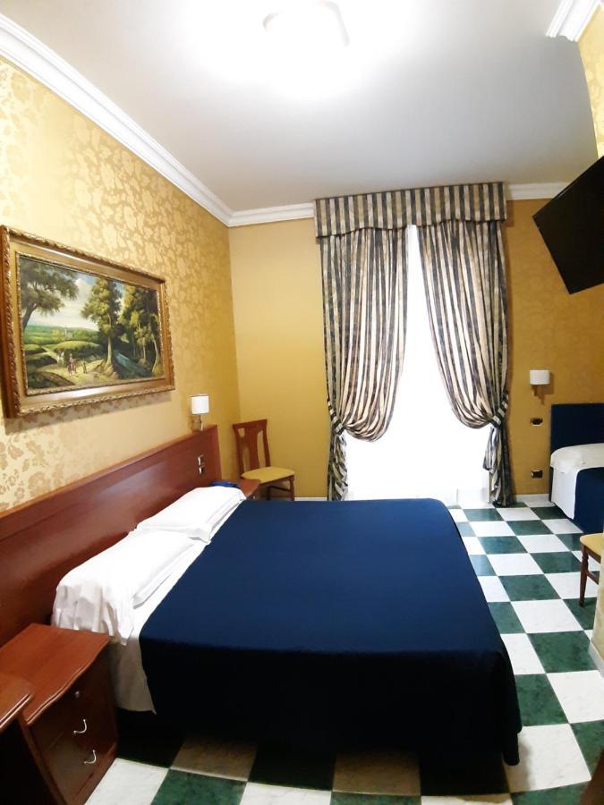 Tweepersoonskamer met 1 of 2 Bedden en Eigen Badkamer