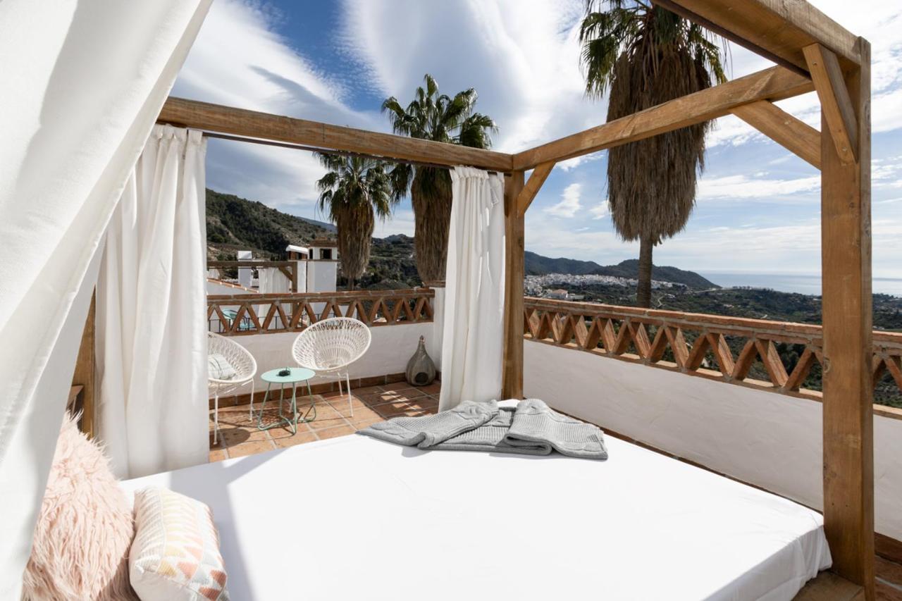 Studio Terrace