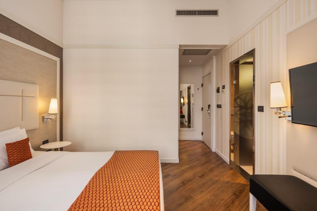 Quarto Deluxe com Cama de Casal ou 2 de Solteiro