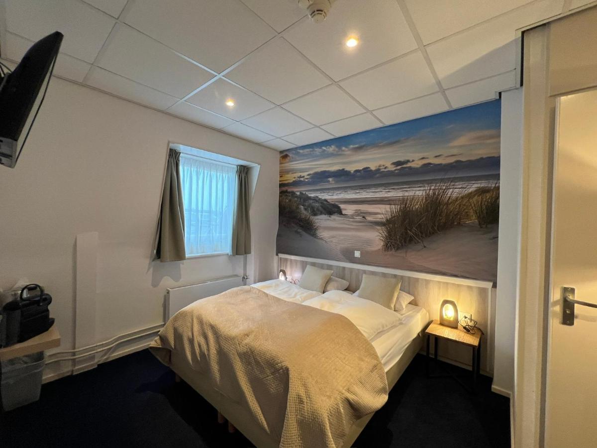 Standard Room,1498501807:JPEG