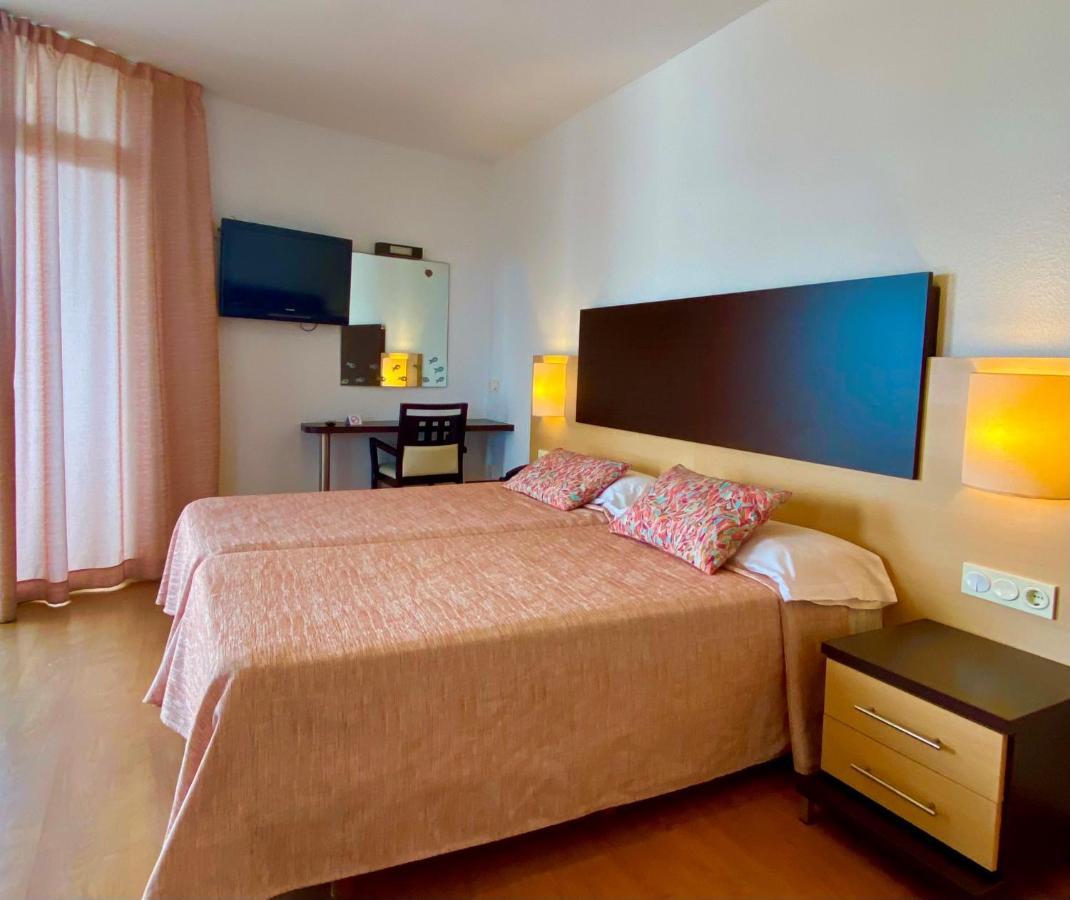 Chambre Double ou Lits Jumeaux Confort (2 Adultes)