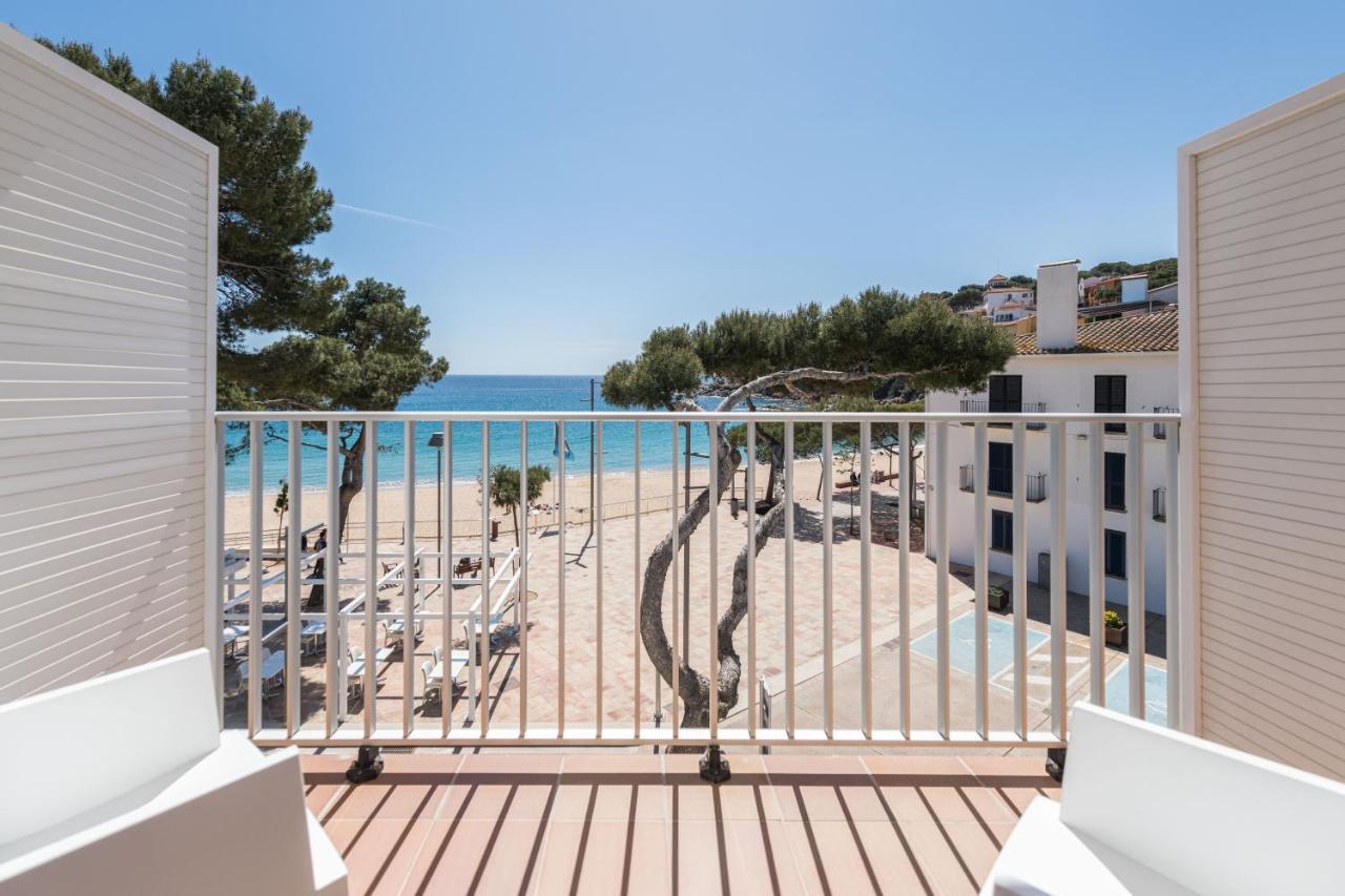 Double or Twin Room Sea View