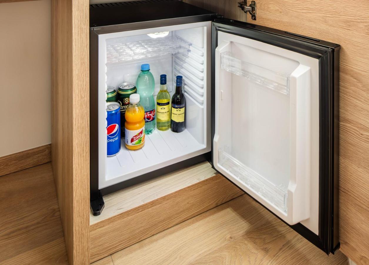 Deluxe Double or Twin Room Minibar