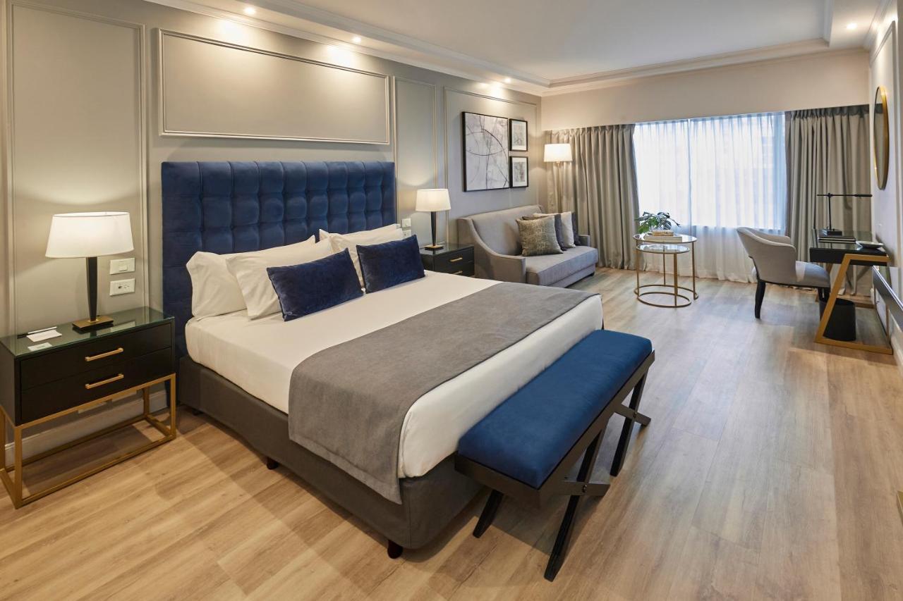 Deluxe Zimmer mit Kingsize-Bett