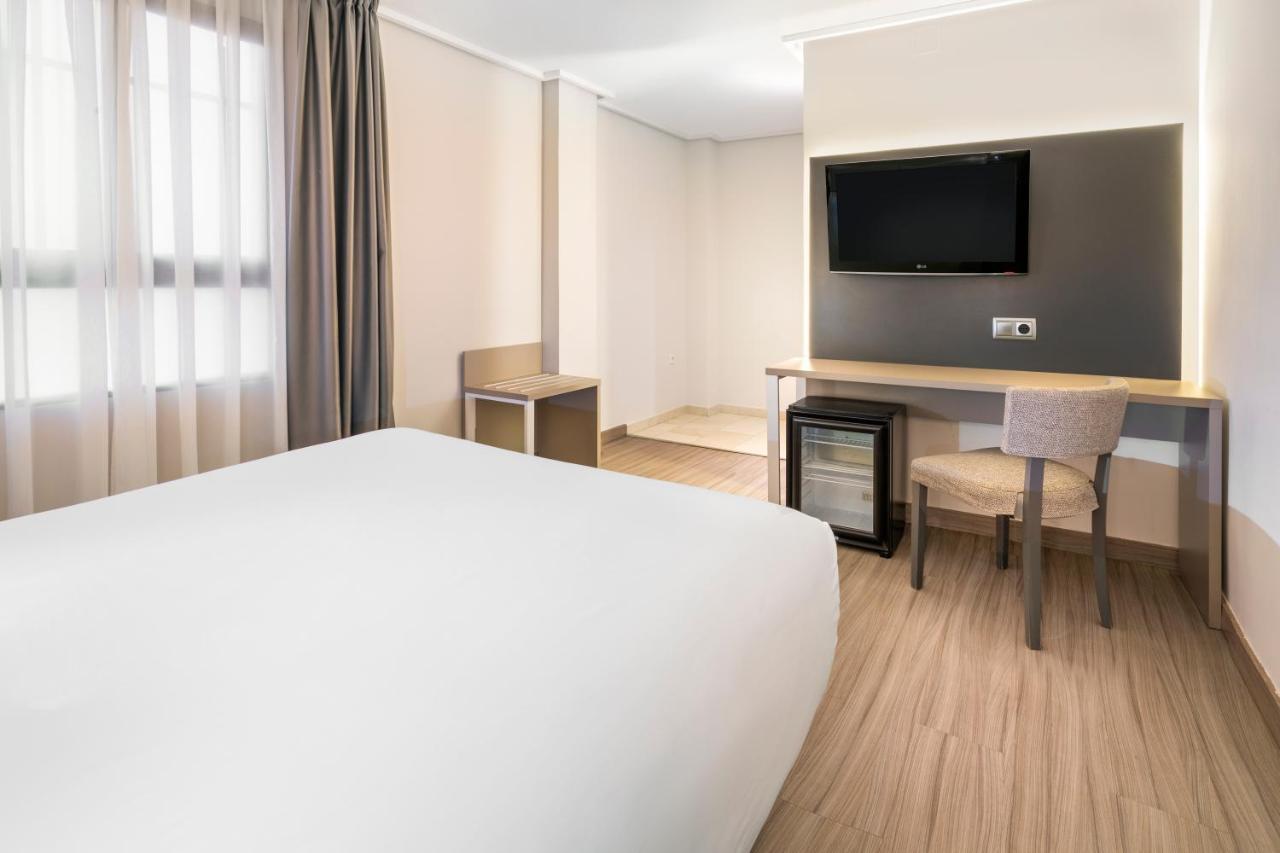 Single Room,1498563196:JPEG
