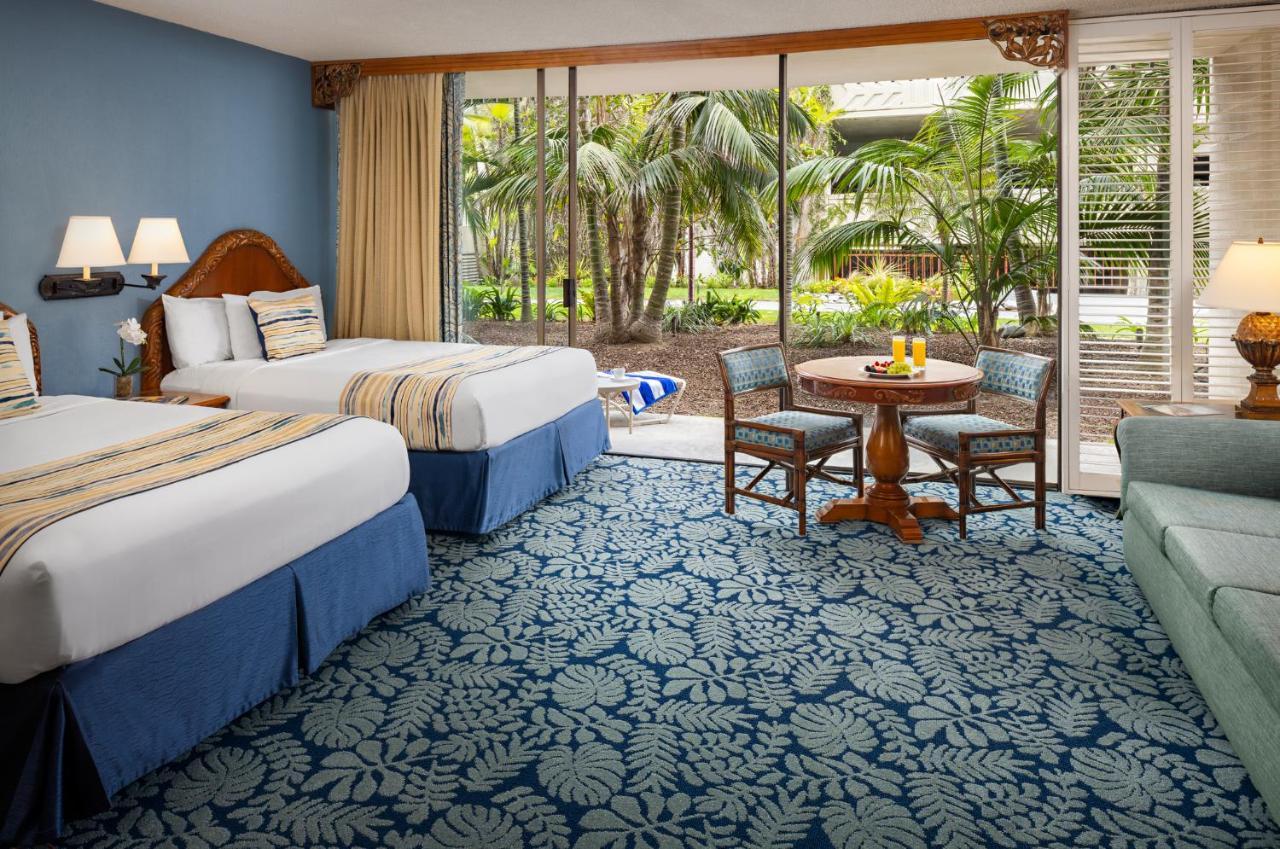 Resort Room 2 Queens