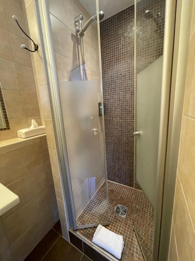 Chambre Triple Supérieure avec Terrasse