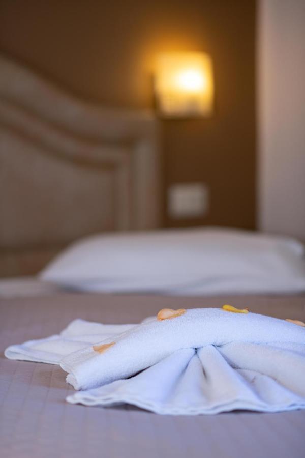 Double or Twin Room Sea View