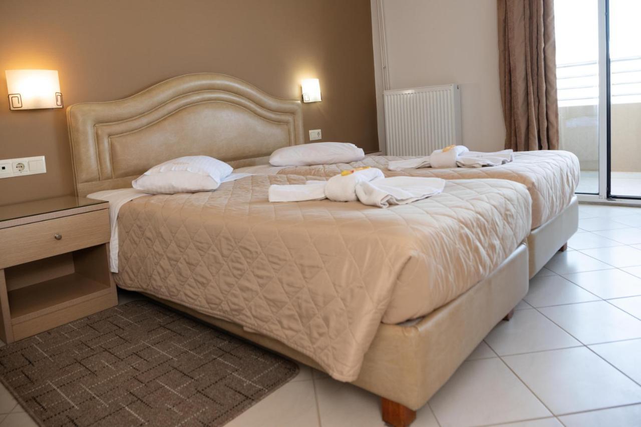 Double or Twin Room Sea View
