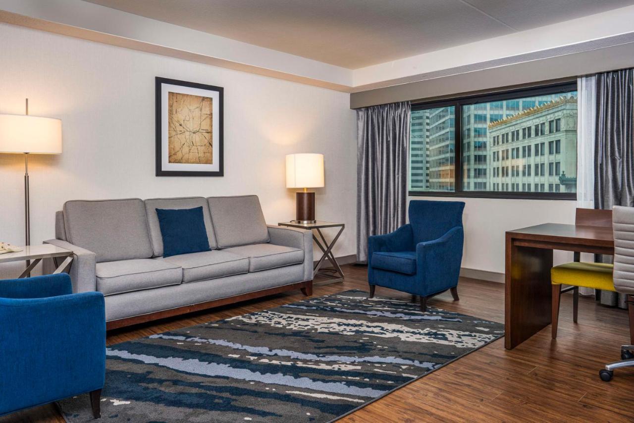 Corner Suite with Two Double Beds