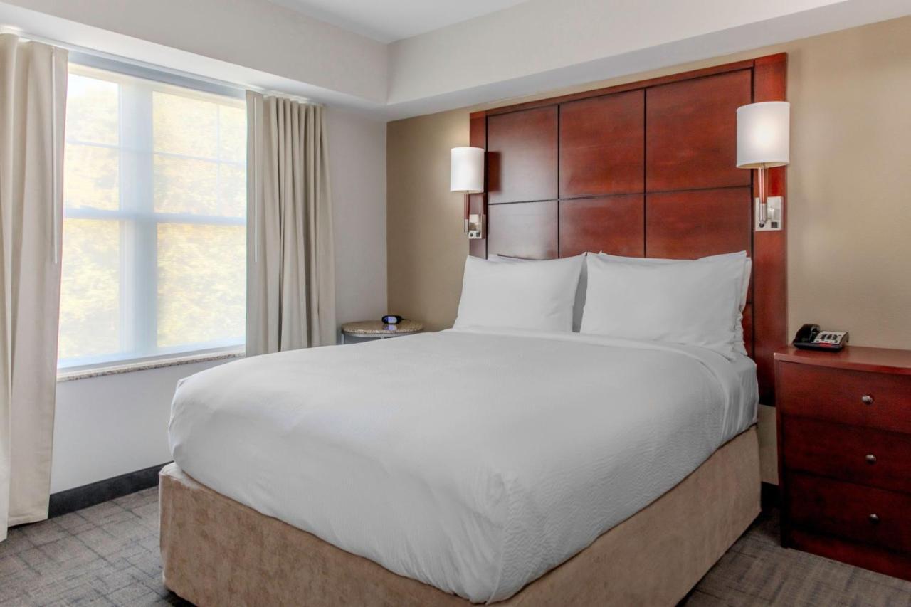 Two-Bedroom Suite Sofa Bed