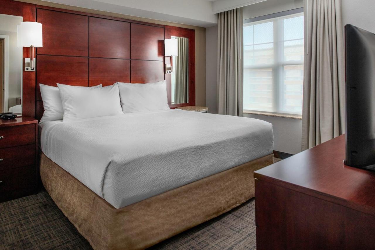 Two-Bedroom Suite Sofa Bed