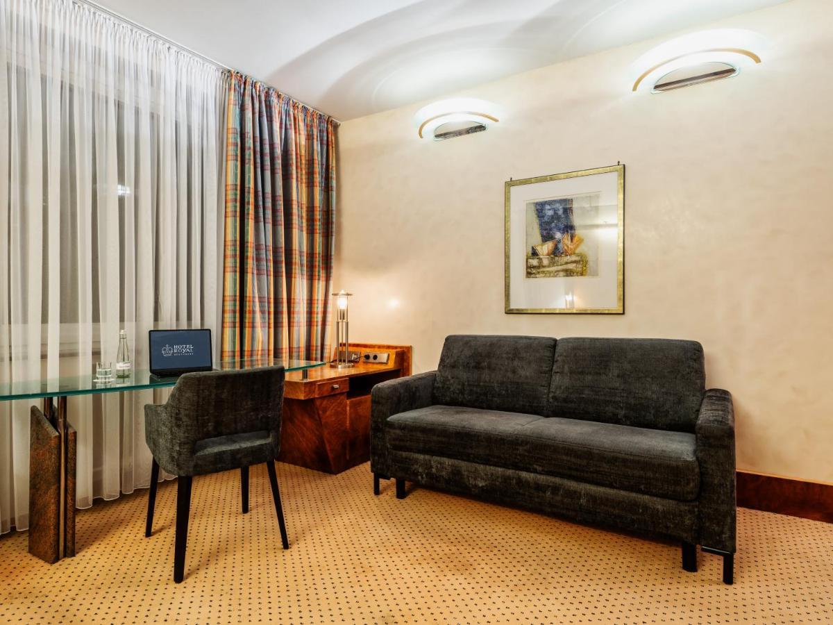 Junior Suite,1498620871:JPEG
