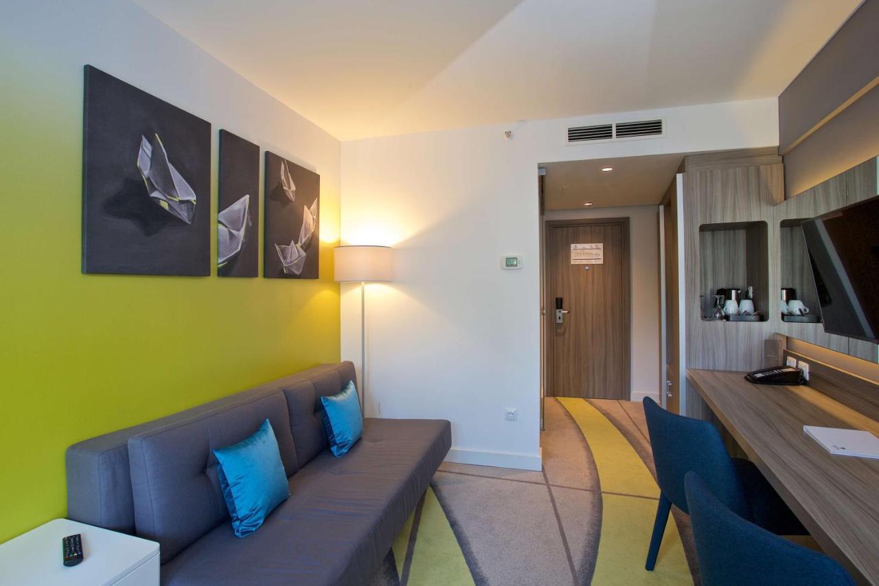 One-Bedroom Suite with Balcony,1498627573:JPEG