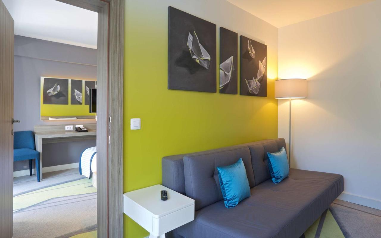 One-Bedroom Suite Balcony
