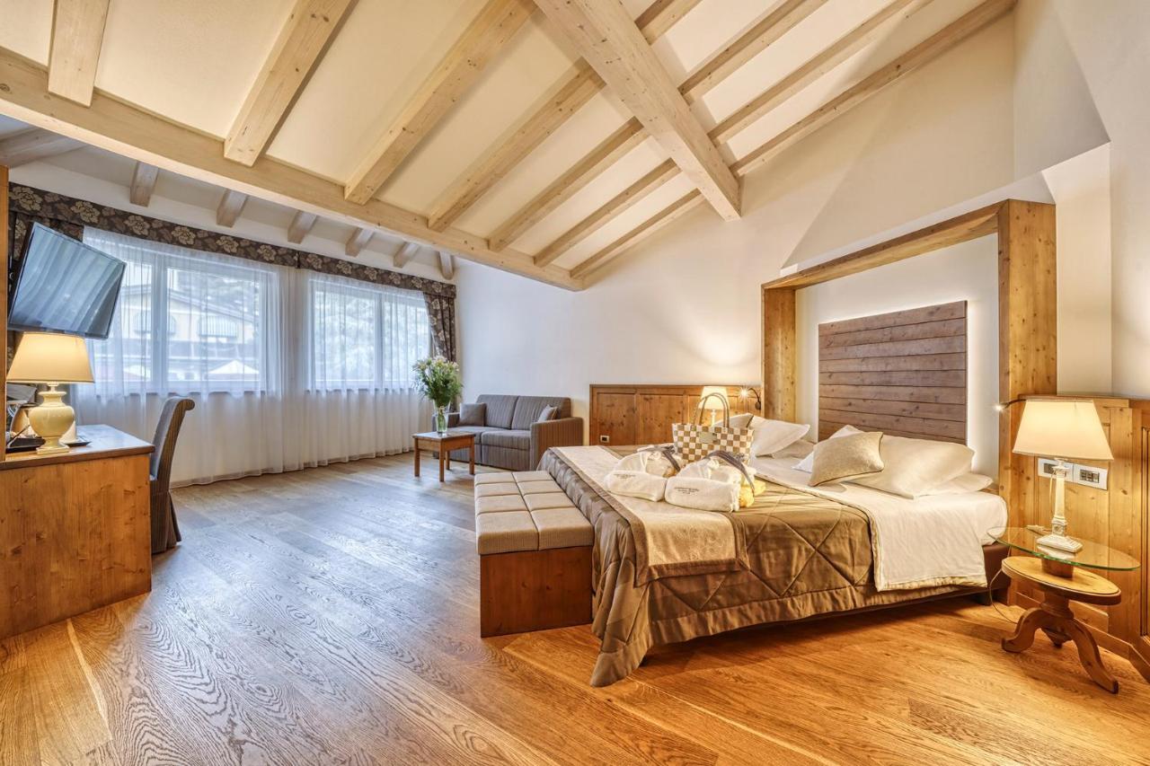 Junior Suite,1499065159:JPEG