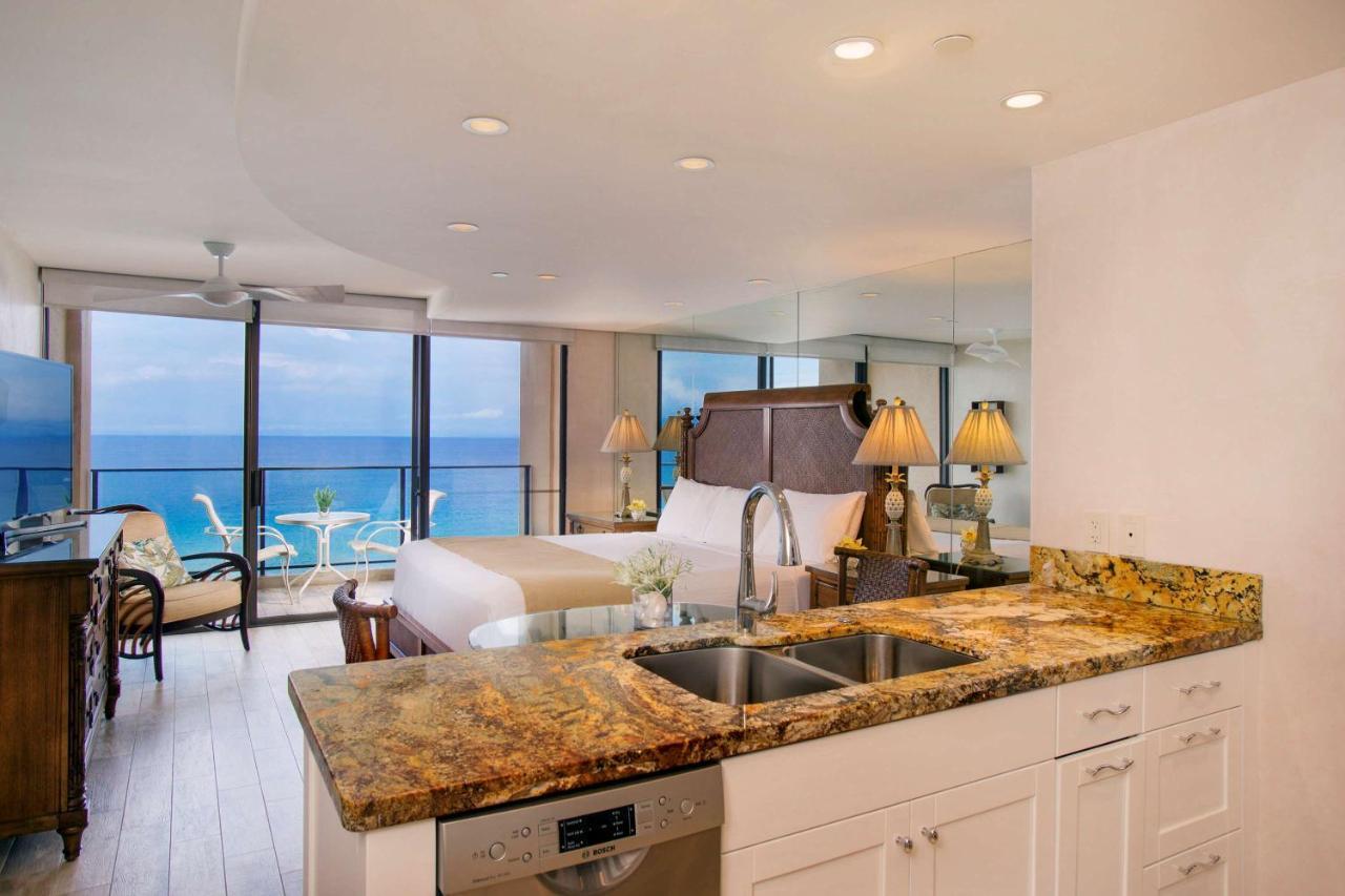 Studio with Ocean Front Premium View
