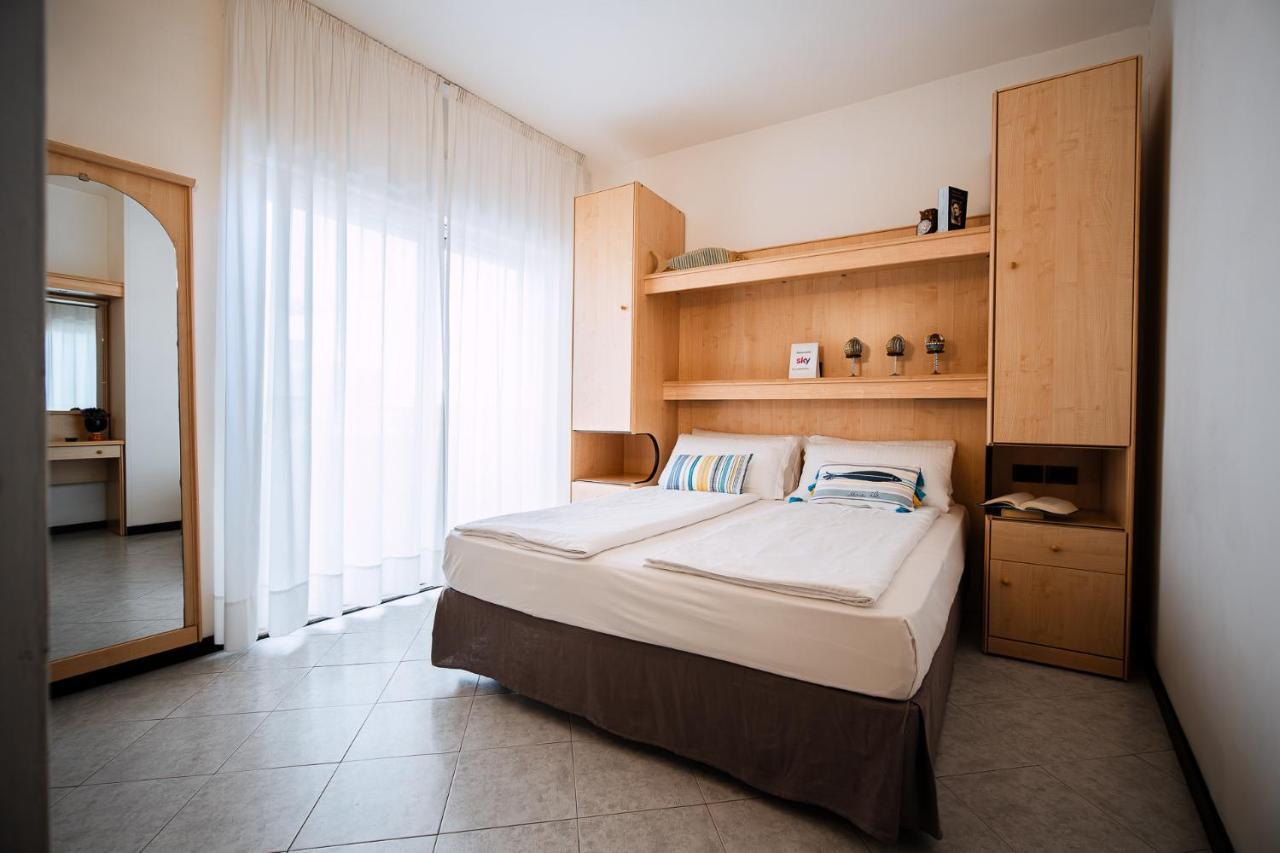 Small Double Room,1498689334:JPEG