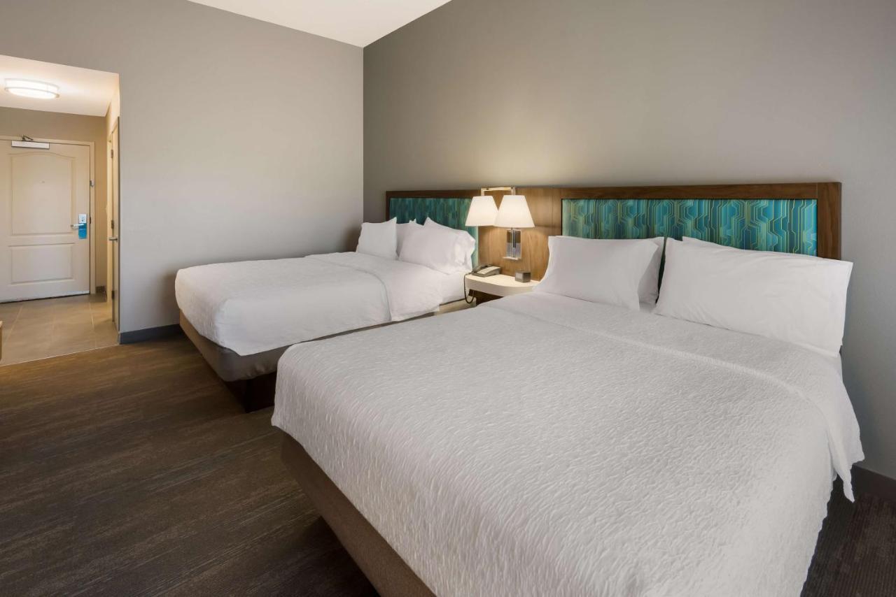 Room with Two Queen Beds - Non-Smoking
