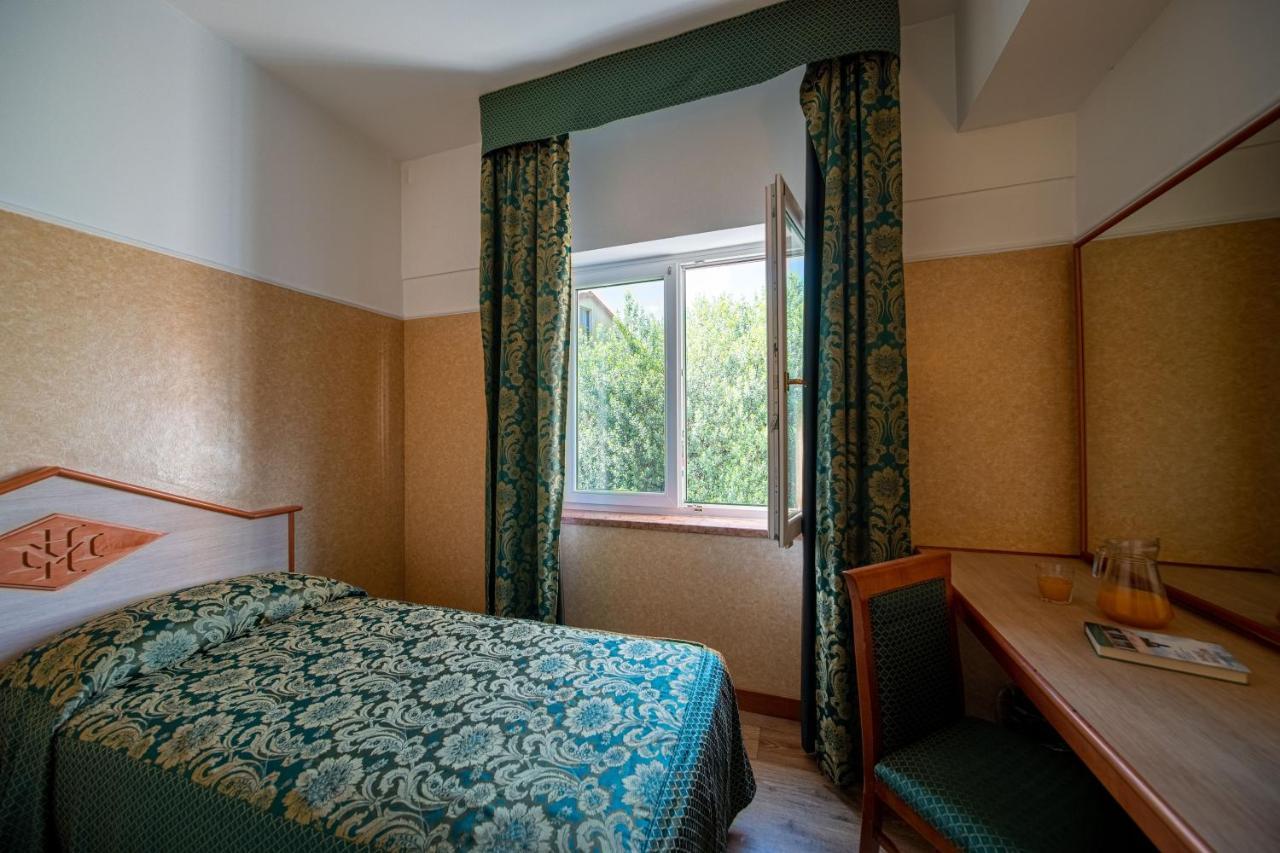 Single Room,1498706560:JPEG