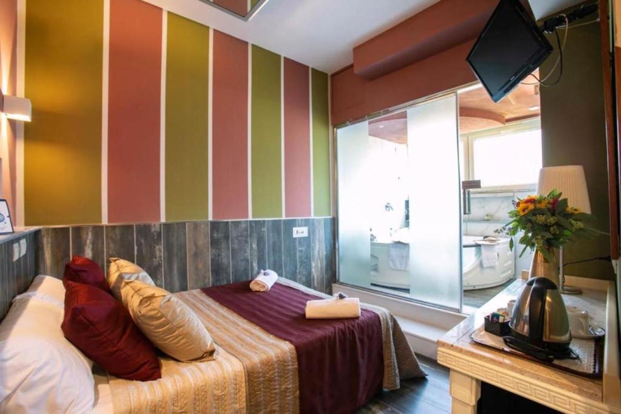 Junior Suite Spa Bath