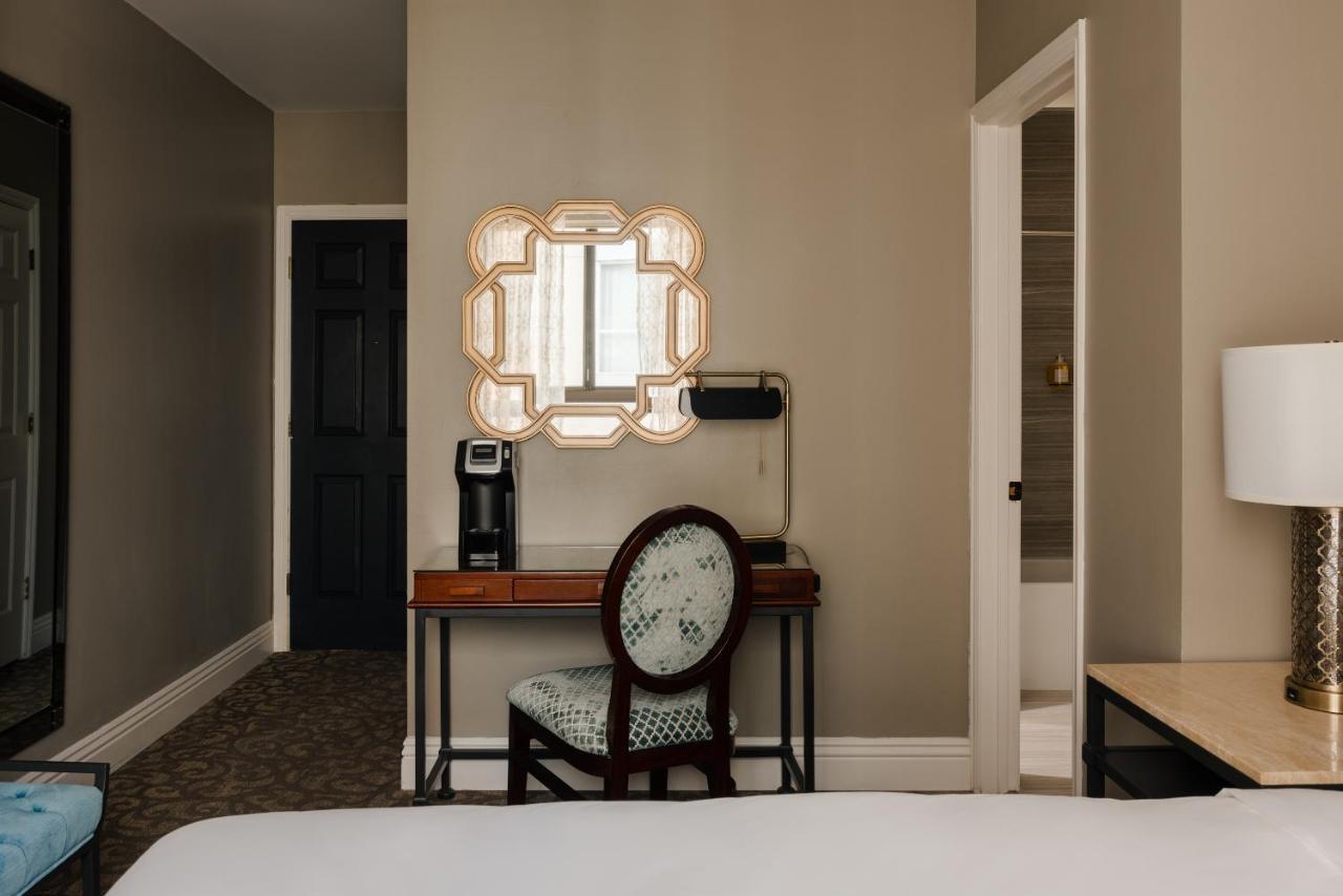 Superior Queen Room