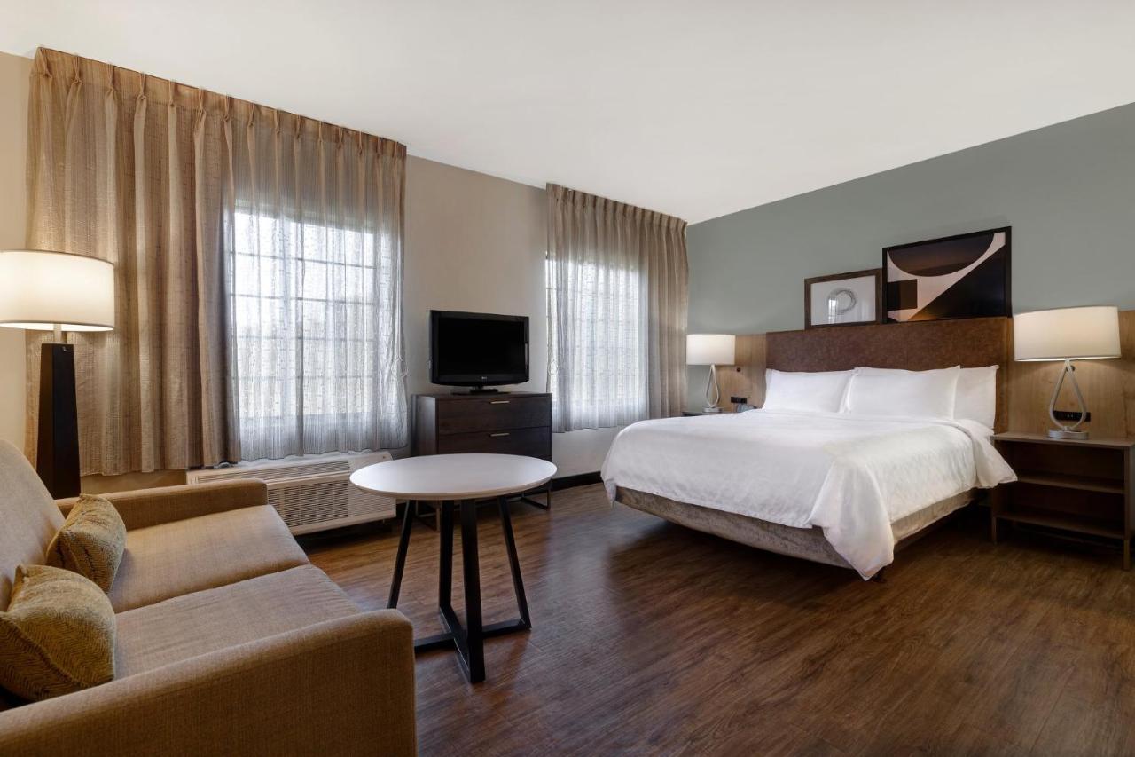 Queen Studio Suite