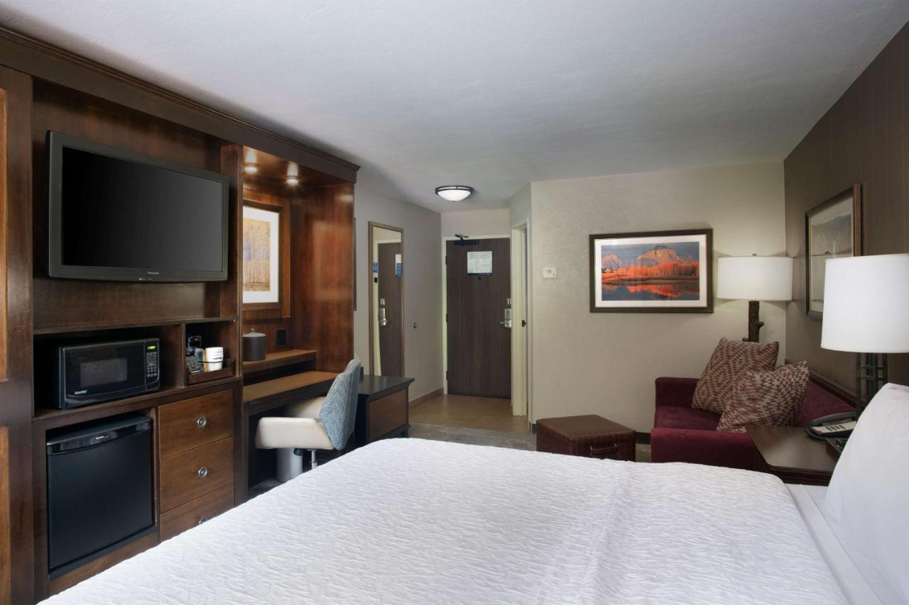 King Studio Suite