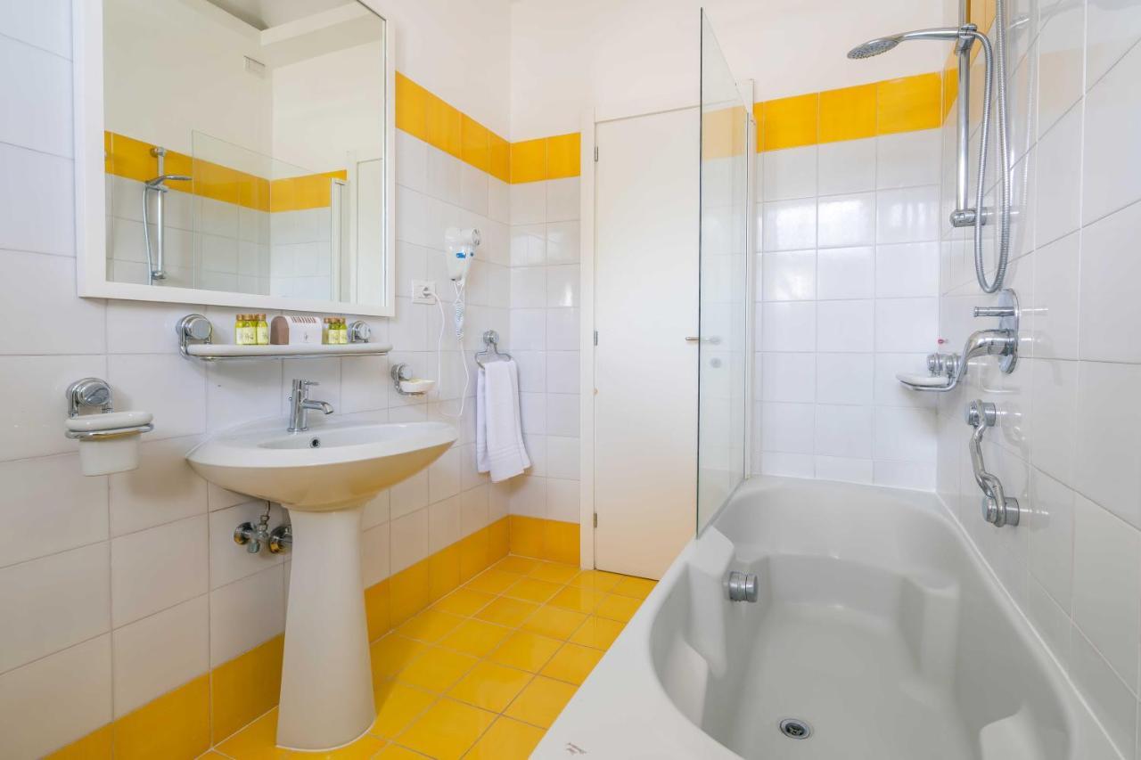 Superior Double or Twin Room Sea View