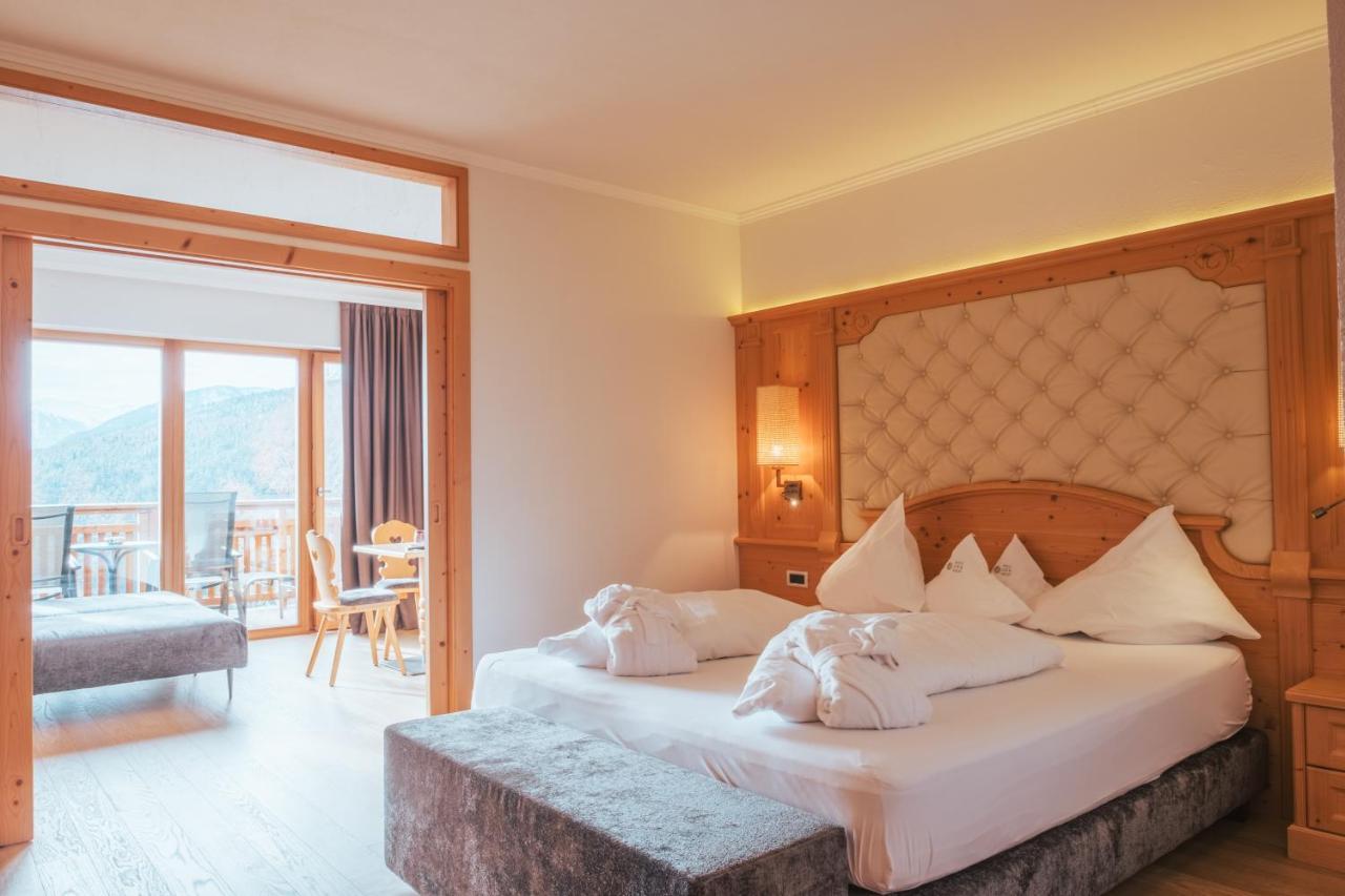 Suite with Balcony,1499505025:JPEG