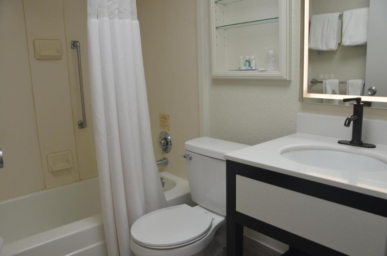 Room with Two Double Beds - Non-Smoking