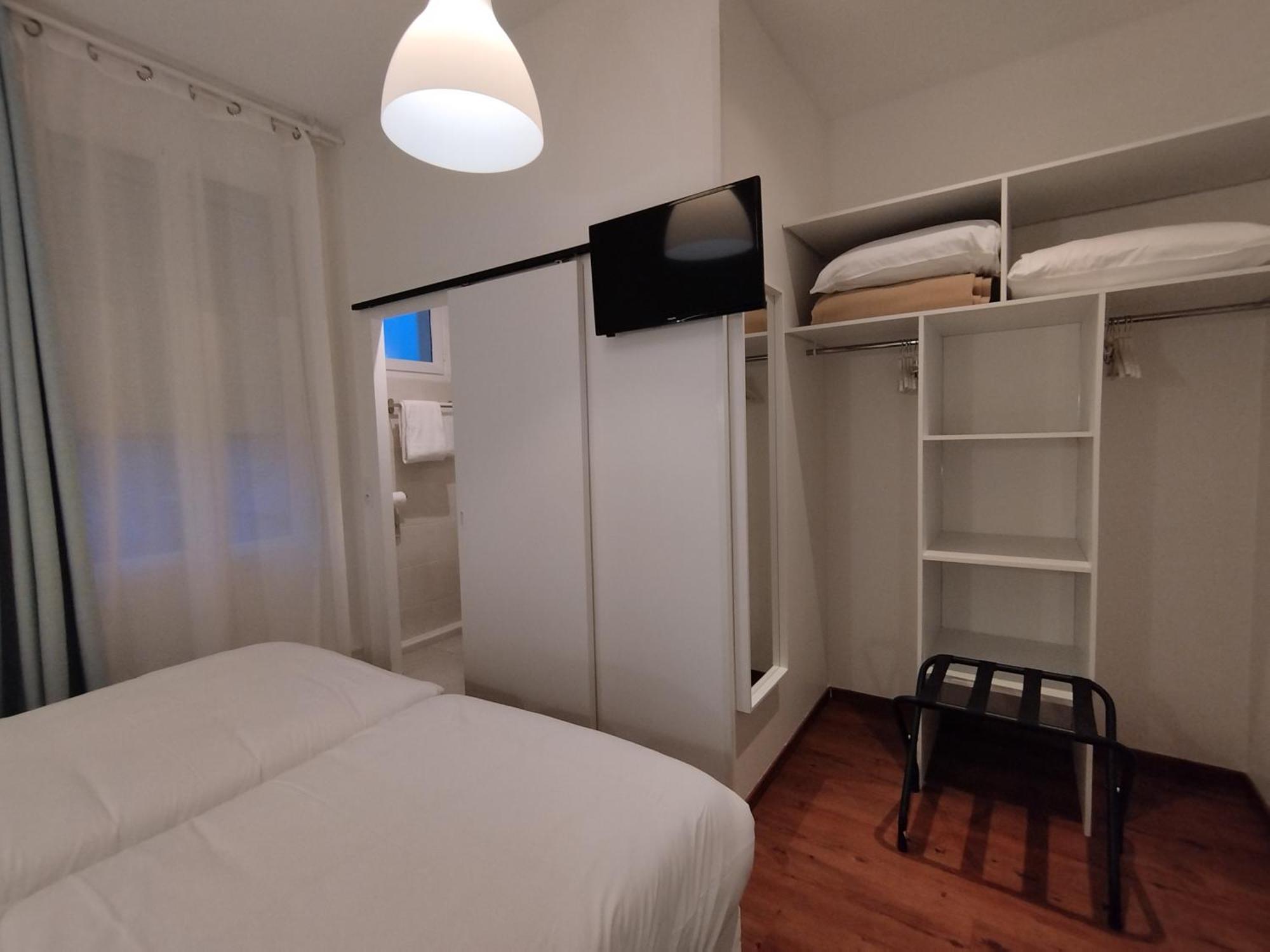 Economic Double Room,1498830934:JPEG