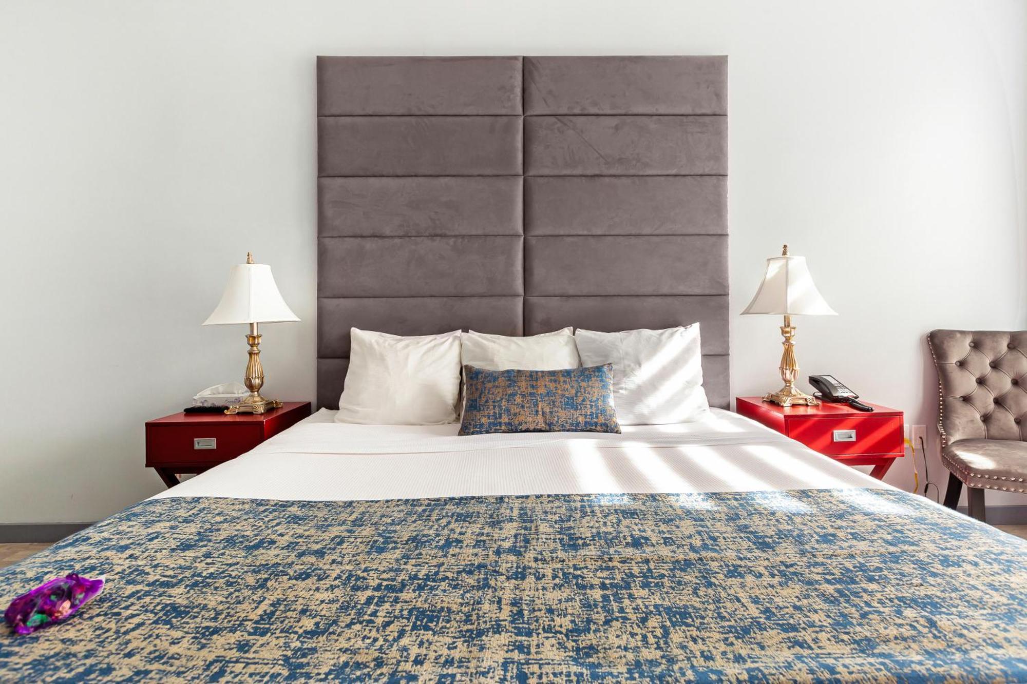 One King Bed Room Accessible