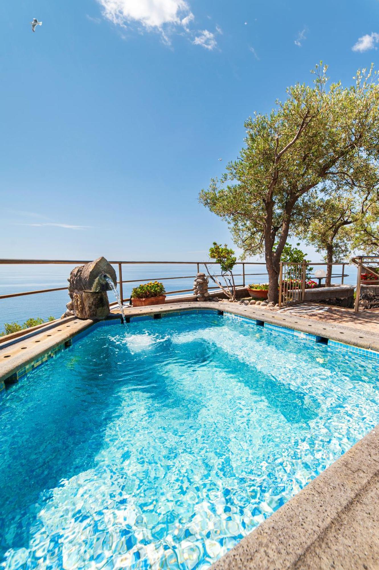 Junior Suite Private Pool