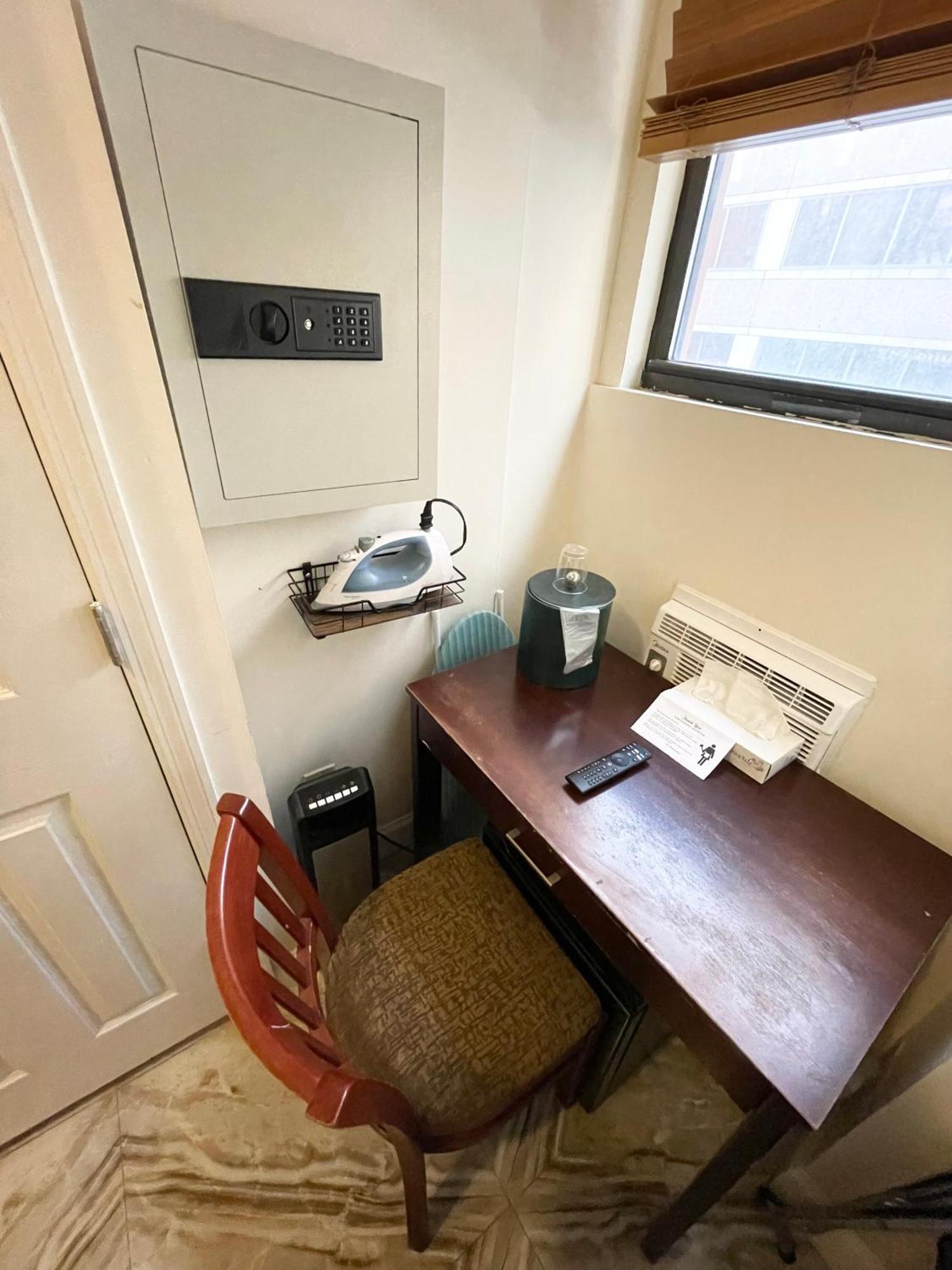 Economy Single Room