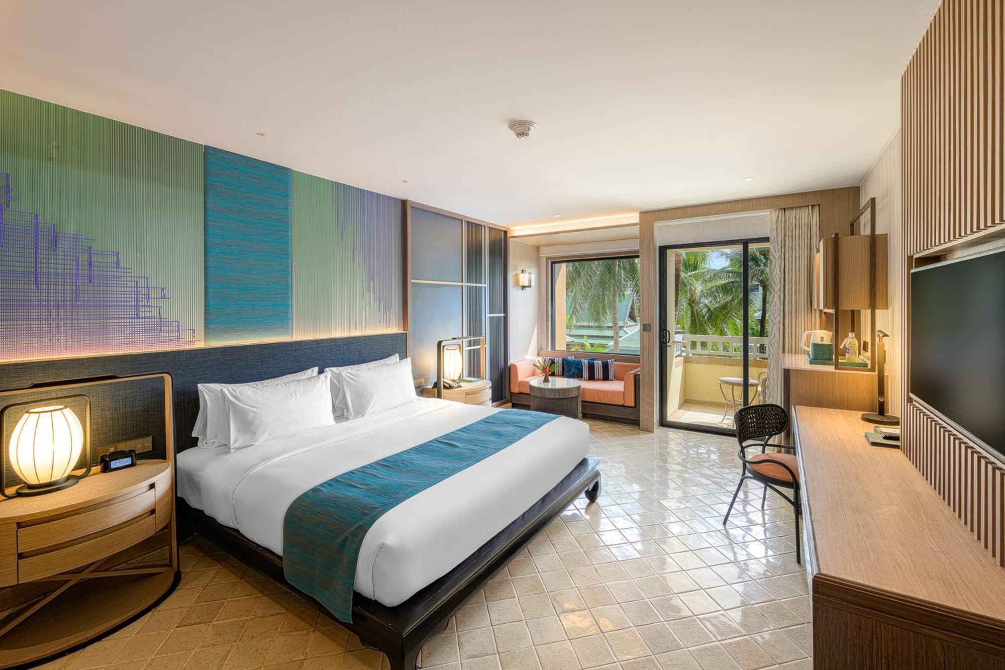 Premium King Room Balcony Pool View