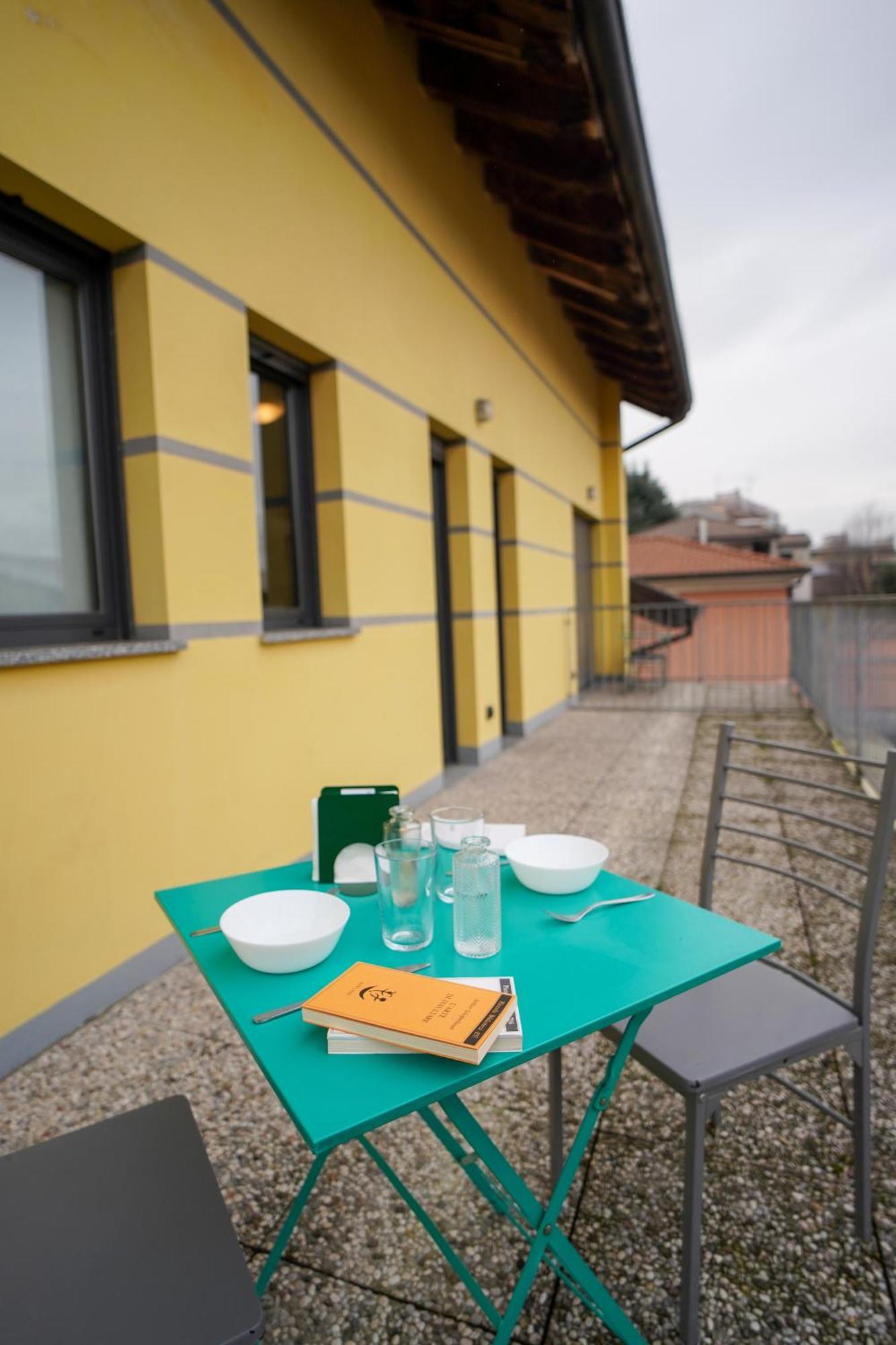 Single Room Balcony