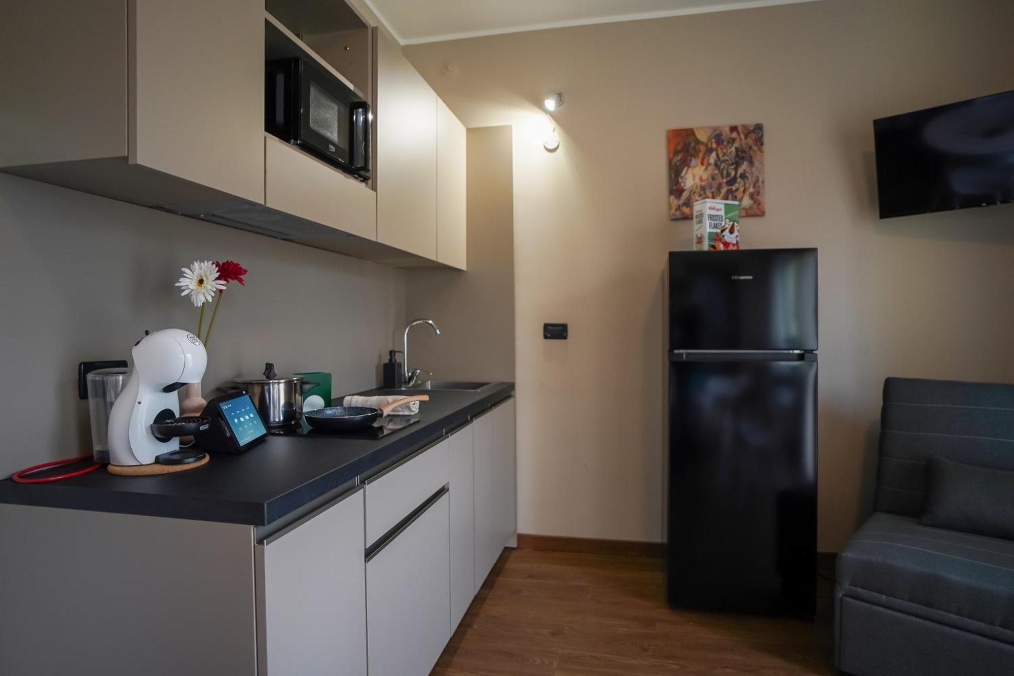 Single Room Balcony