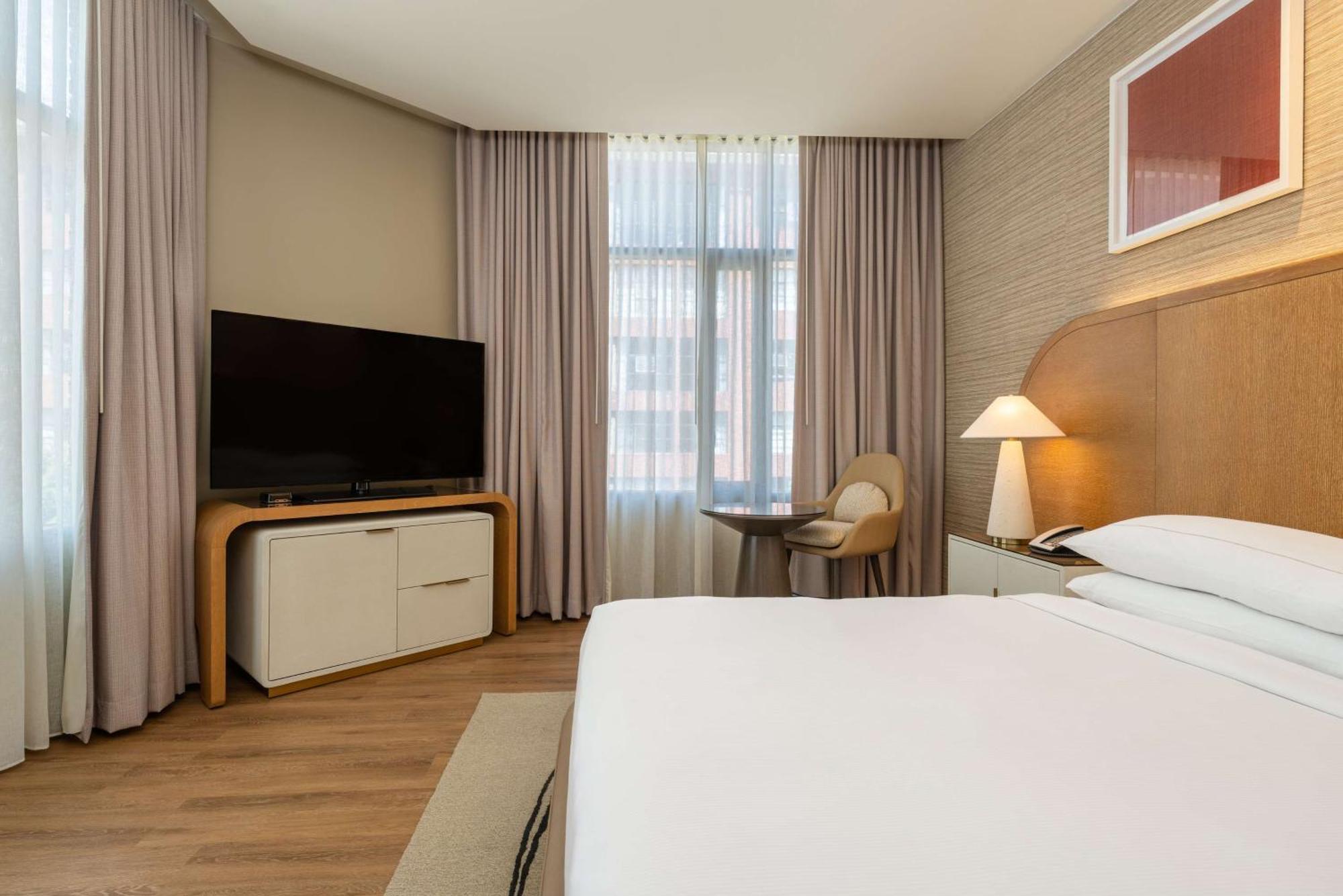STUDIO LOFT SUITE - 1 KING