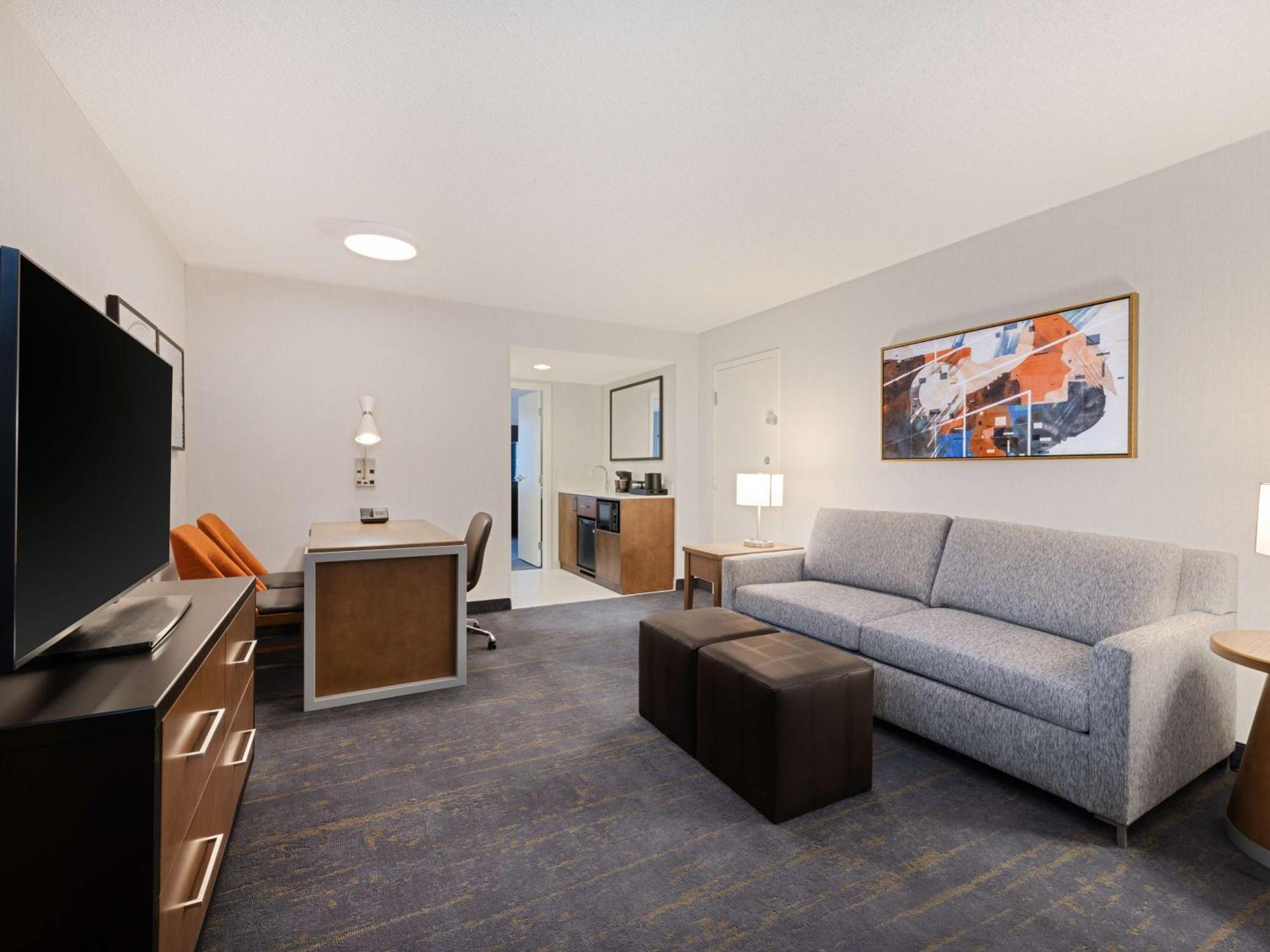 Suíte de 1 Quarto com Cama King-size e Sofá-cama - Vista da Cidade