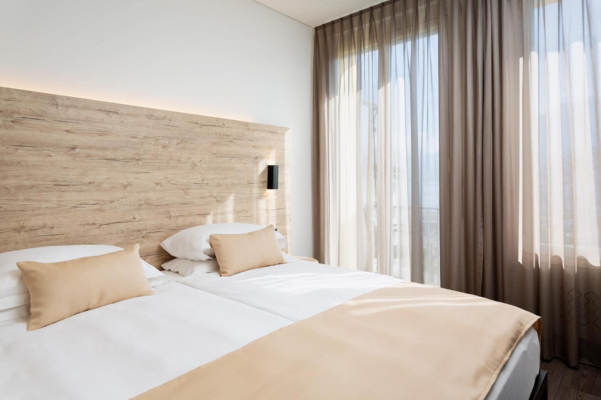 Lake Side Double Room