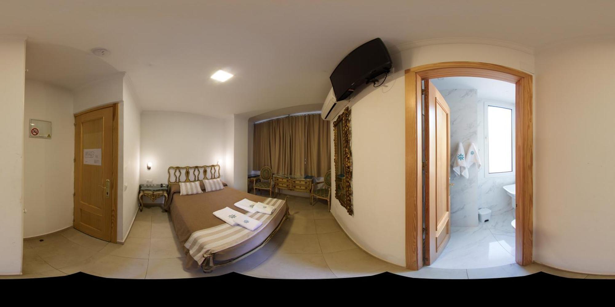 Deluxe Double Room Side Sea View