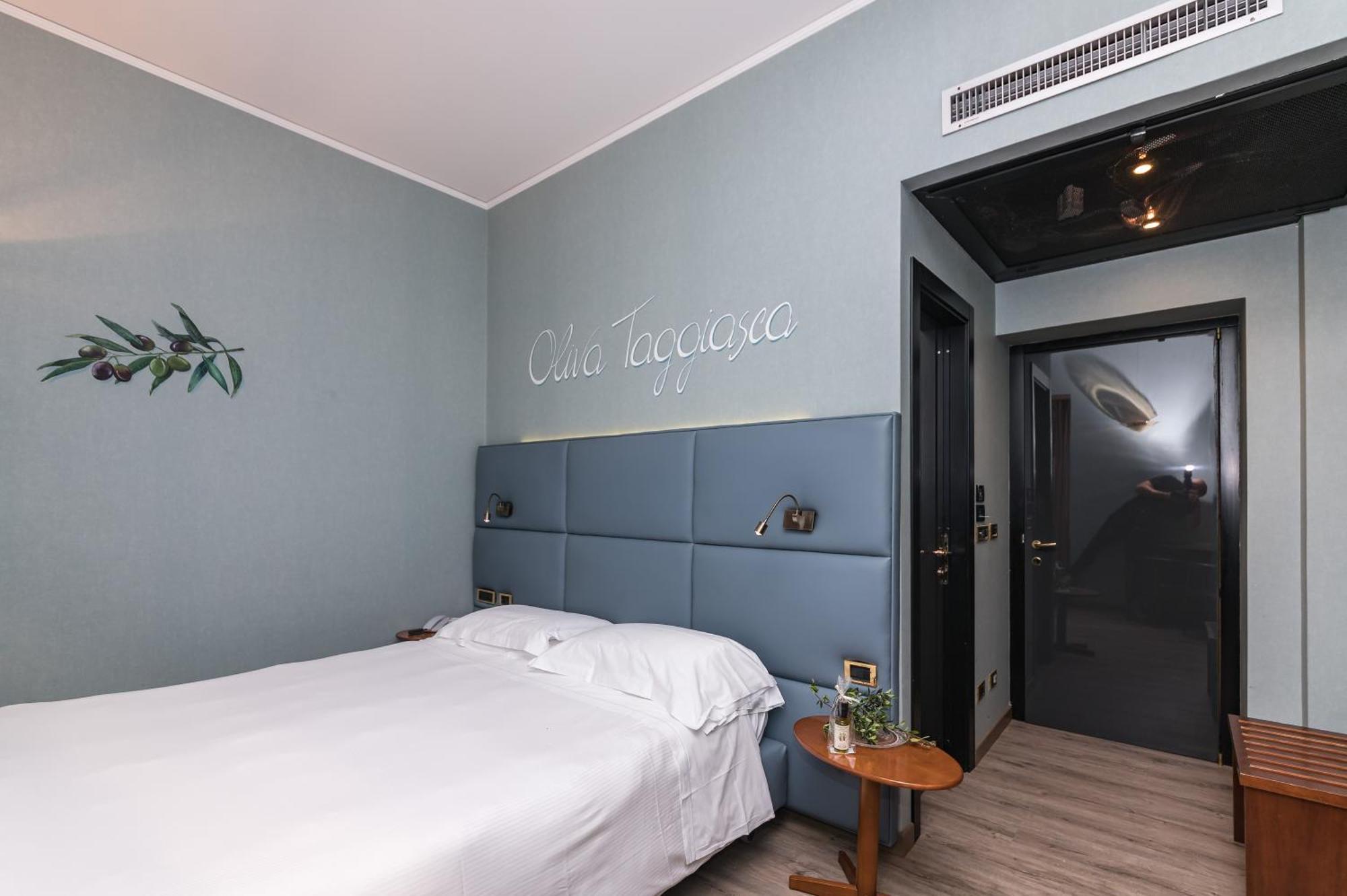 Double or Twin Room Balcony