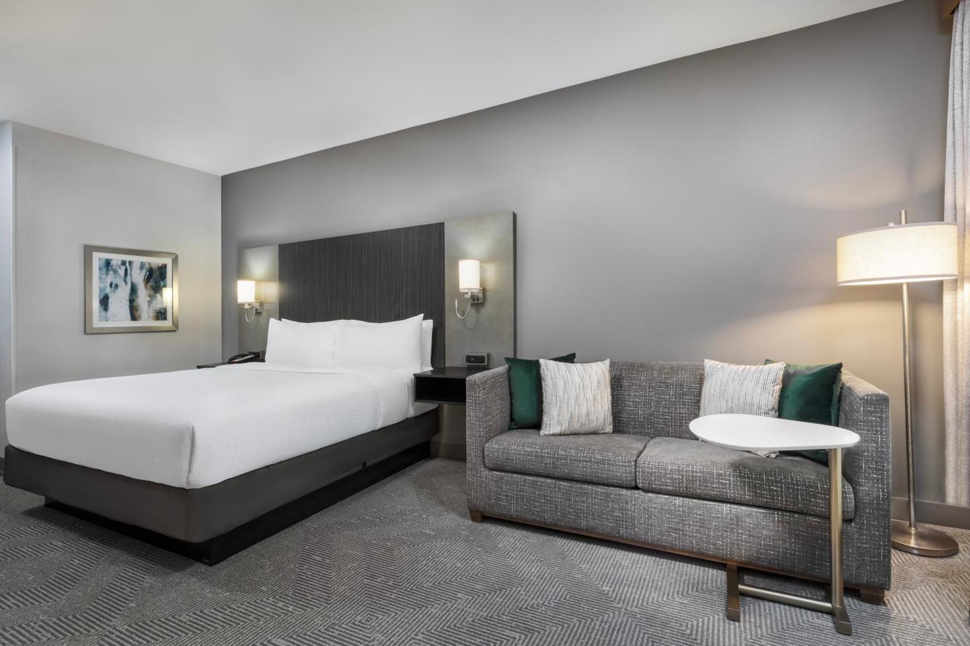 Standard King Room