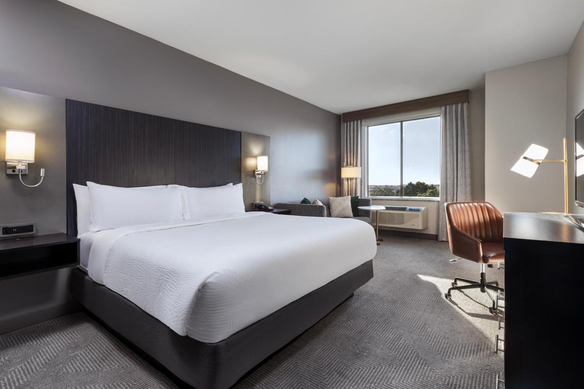 Standard King Room